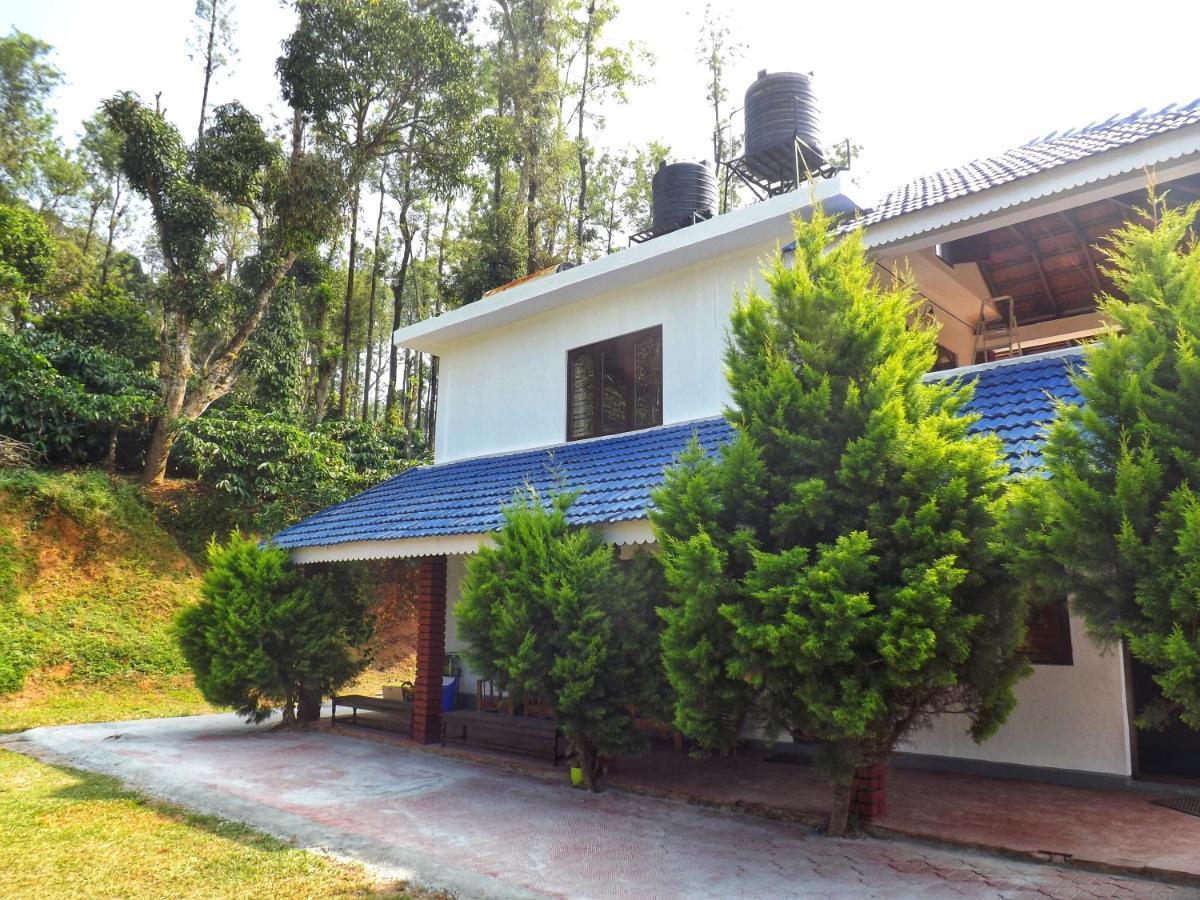 Sandev Homestay マディケーリ エクステリア 写真