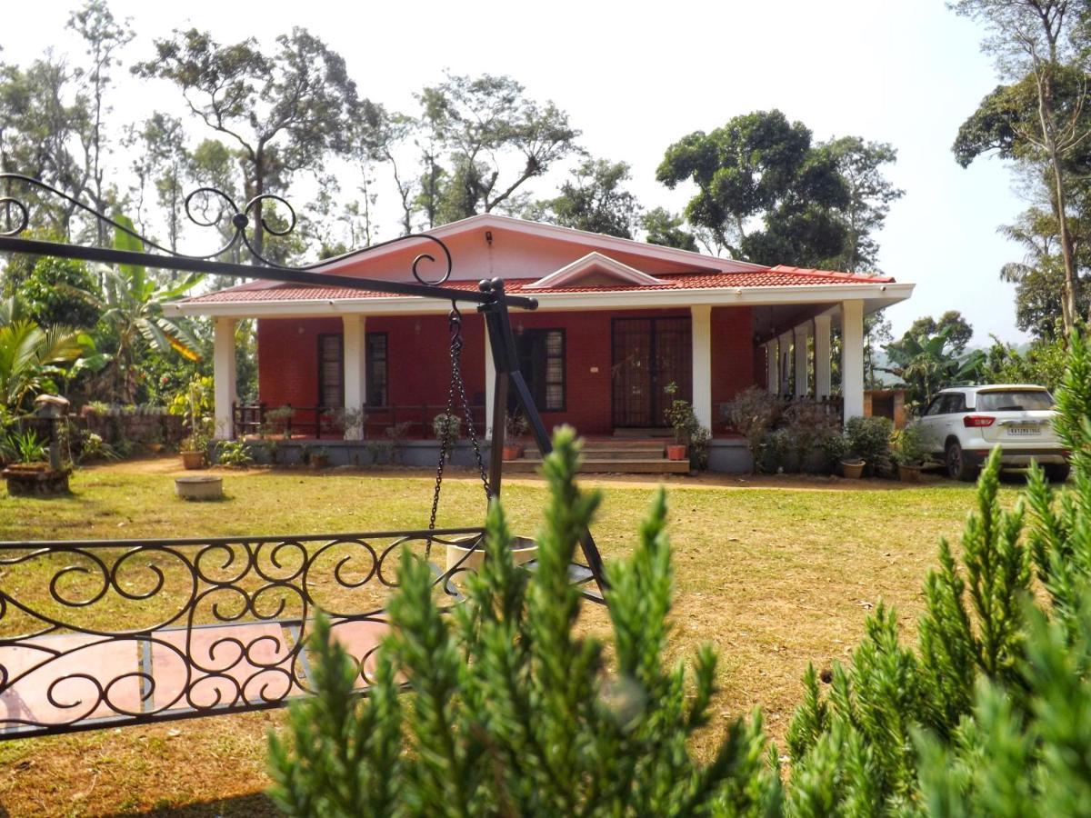 Sandev Homestay マディケーリ エクステリア 写真